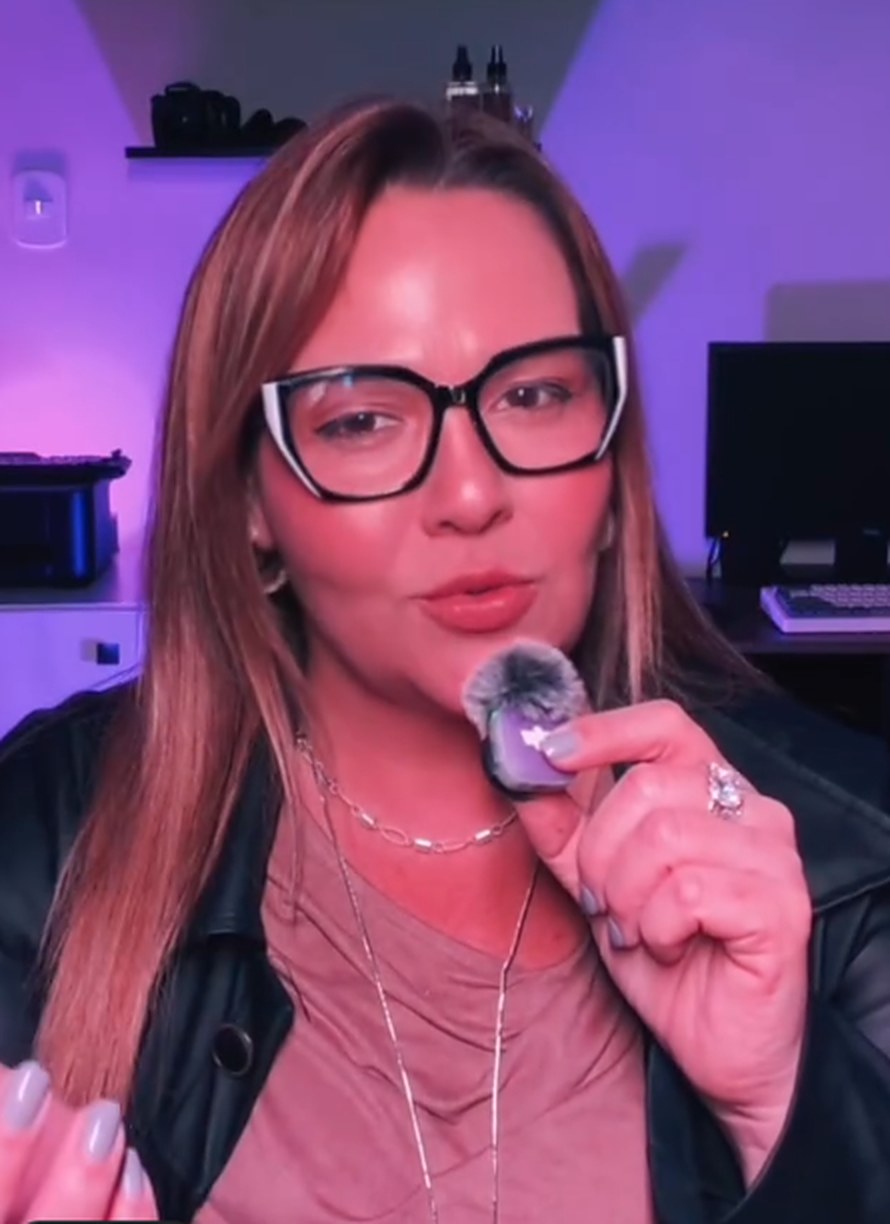 Angélica, instrutora do Fala Aí!